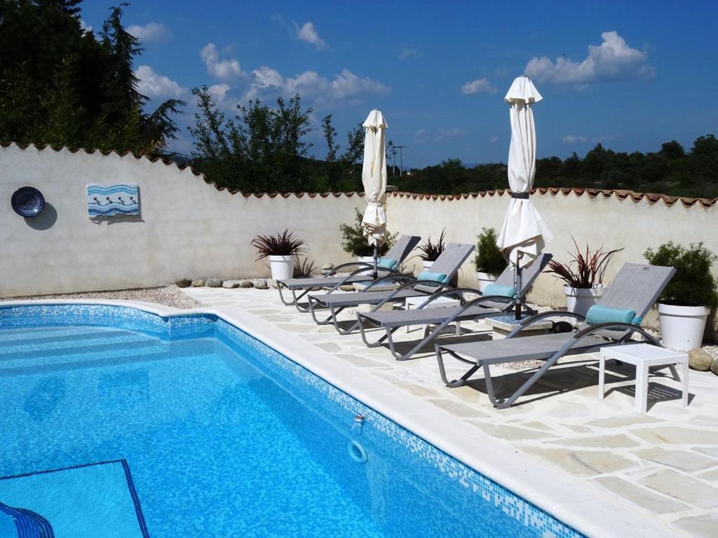 La Cayrade Villa Uzer  Exteriör bild