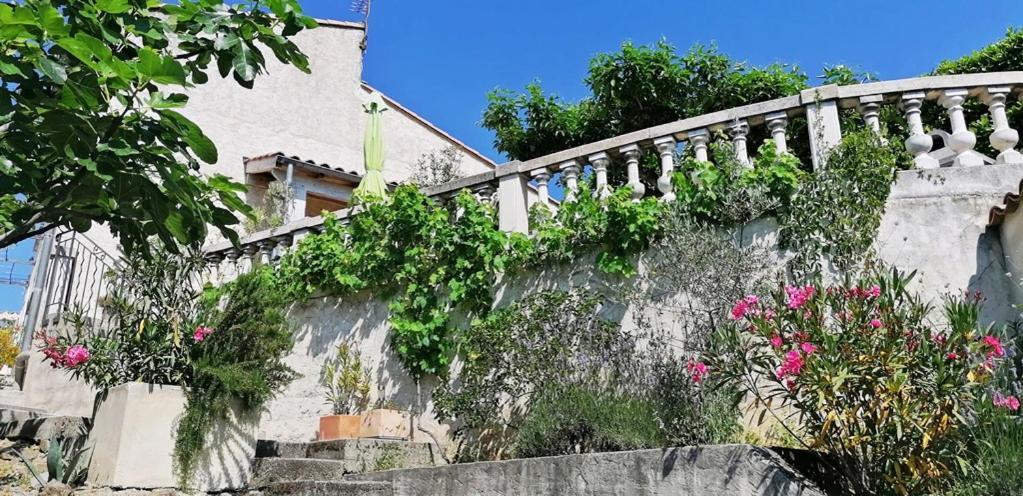 La Cayrade Villa Uzer  Exteriör bild
